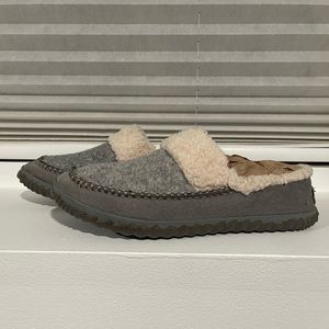 SOREL Women’s Out ‘N About Slide Slipper with Faux Fur Lining